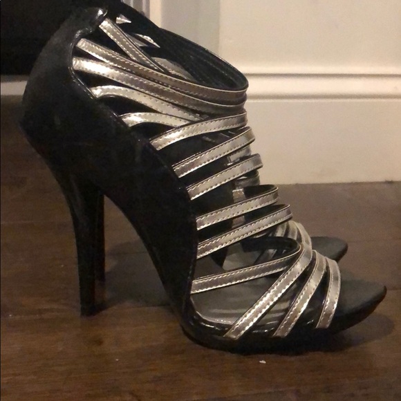 Shoes - Picture 8 of 8